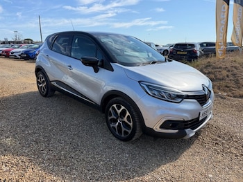 Used Renault Captur 2019 for sale - 79494290: Photo
