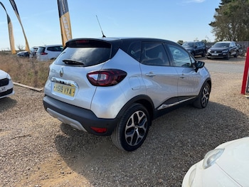 Used Renault Captur 2019 for sale - 79494290: Photo