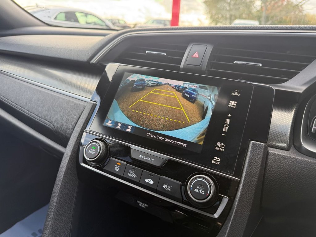 Used Honda Civic 2018 for sale - 76451925: Photo 15