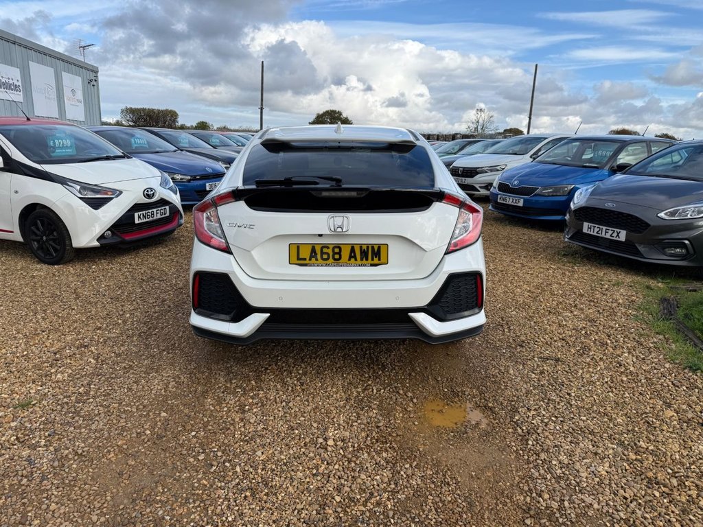 Used Honda Civic 2018 for sale - 76451925: Photo 8