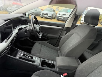 Used Volkswagen Golf 2021 for sale - 76451947: Photo