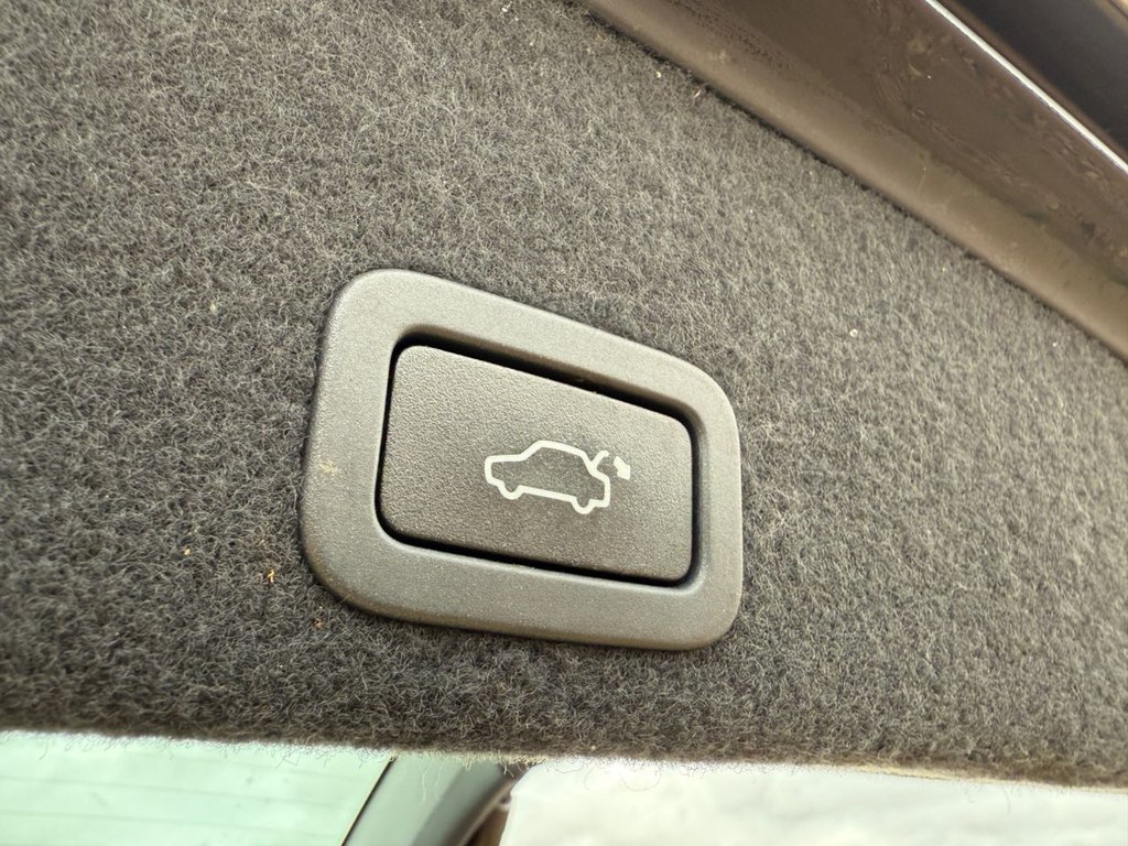 Used Volvo XC60 2016 for sale - 76451978: Photo 18