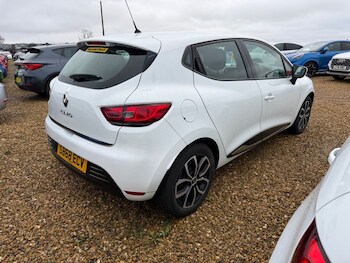 Used Renault Clio 2018 for sale - 77463900: Photo