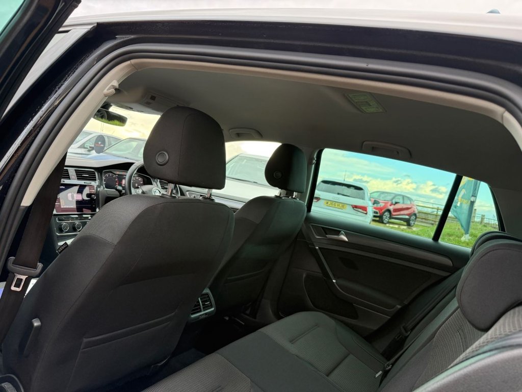 Used Volkswagen Golf 2019 for sale - 77250586: Photo 11