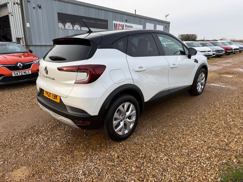 Used Renault Captur 2021 for sale - 77276359: Photo 3