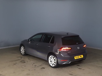 Used Volkswagen Golf 2018 for sale - 77821021: Photo