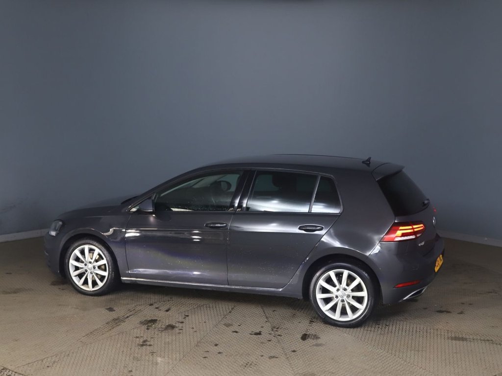 Used Volkswagen Golf 2018 for sale - 77821021: Photo 6