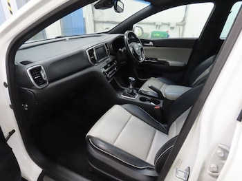 Used Kia Sportage 2018 for sale - 77810086: Photo