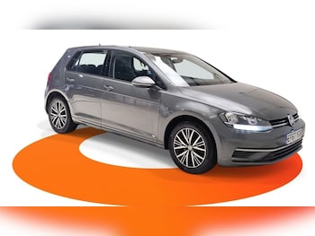 Used Volkswagen Golf 2018 for sale - 76717166: Photo