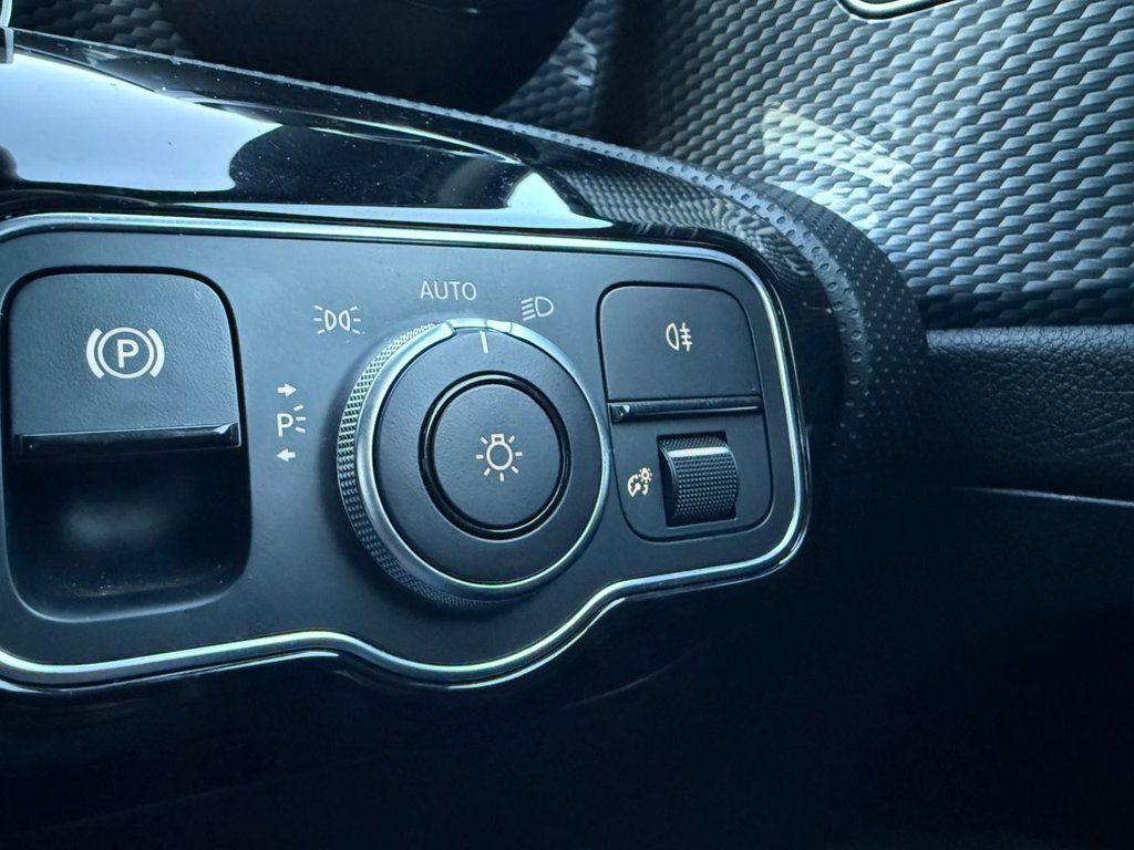 Used Mercedes-Benz A-Class 2018 for sale - 76536050: Photo 18