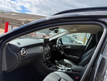 Used Mercedes-Benz GLA 2019 for sale - 78570121: Photo