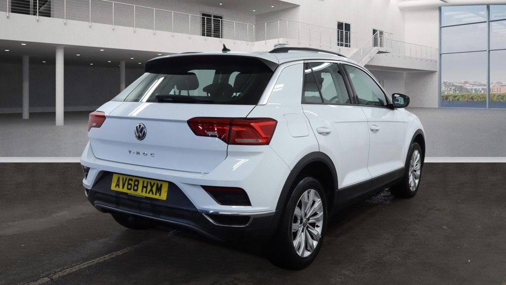 Used Volkswagen T-Roc 2018 for sale - 77620948: Photo 3