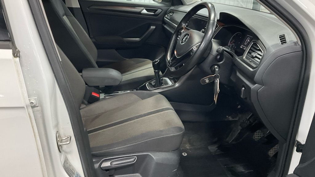 Used Volkswagen T-Roc 2018 for sale - 77620948: Photo 4