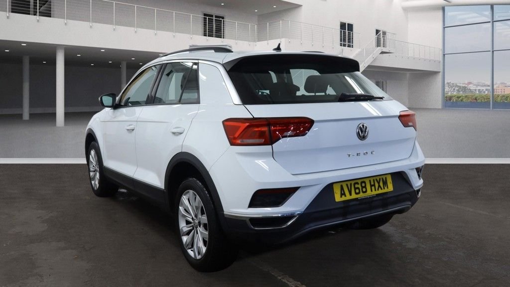 Used Volkswagen T-Roc 2018 for sale - 77620948: Photo 6