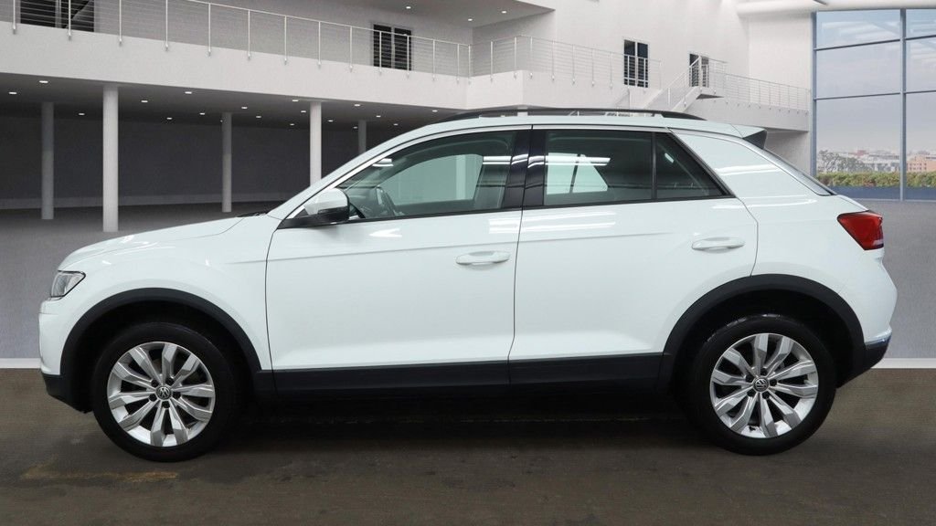 Used Volkswagen T-Roc 2018 for sale - 77620948: Photo 8