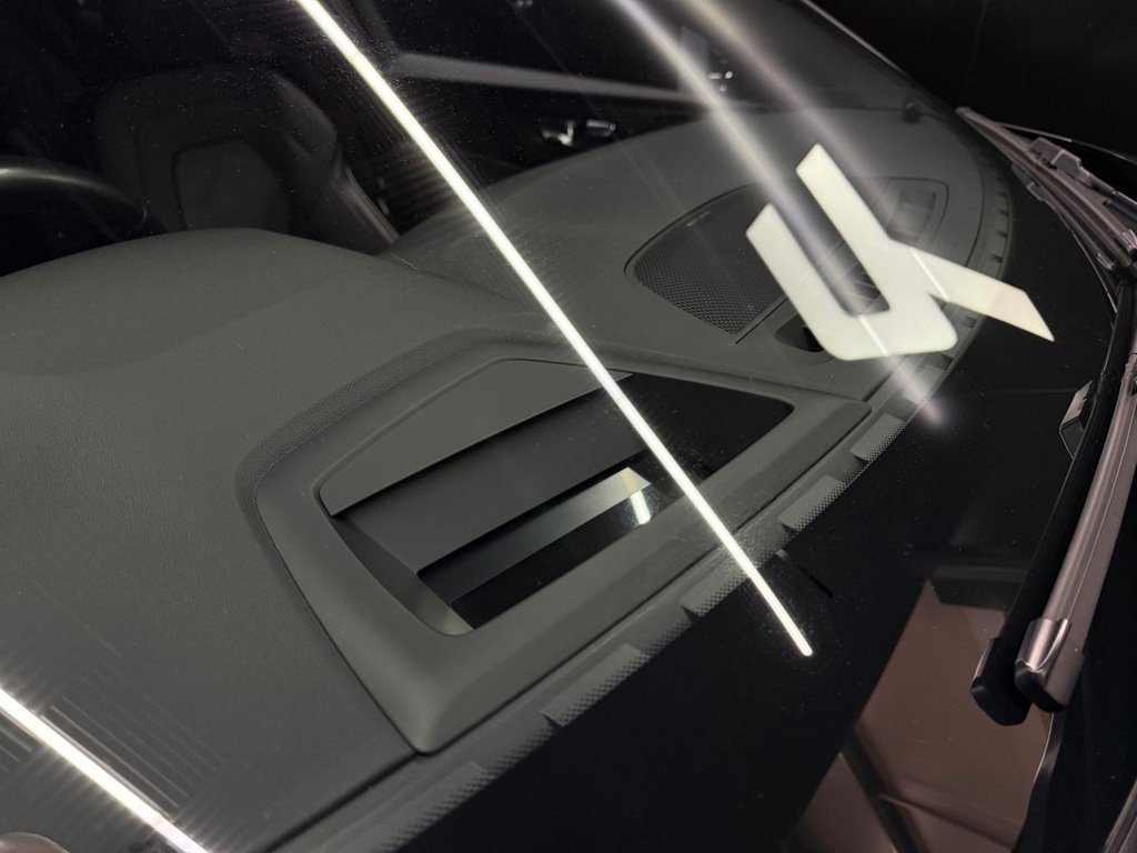 Used Volvo V60 2024 for sale - 76509737: Photo 29