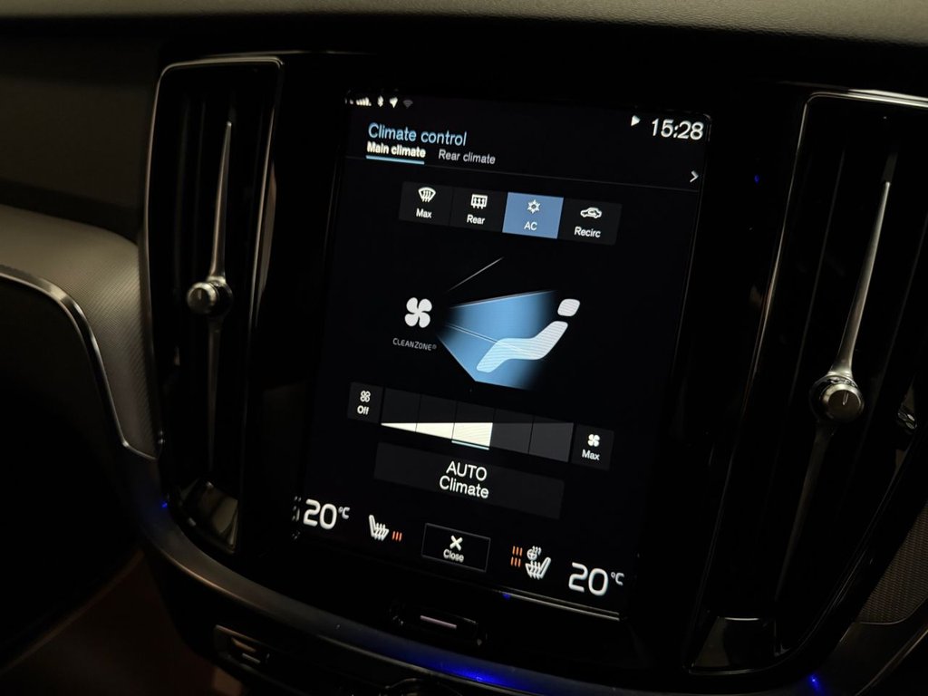 Used Volvo V60 2024 for sale - 76509737: Photo 42