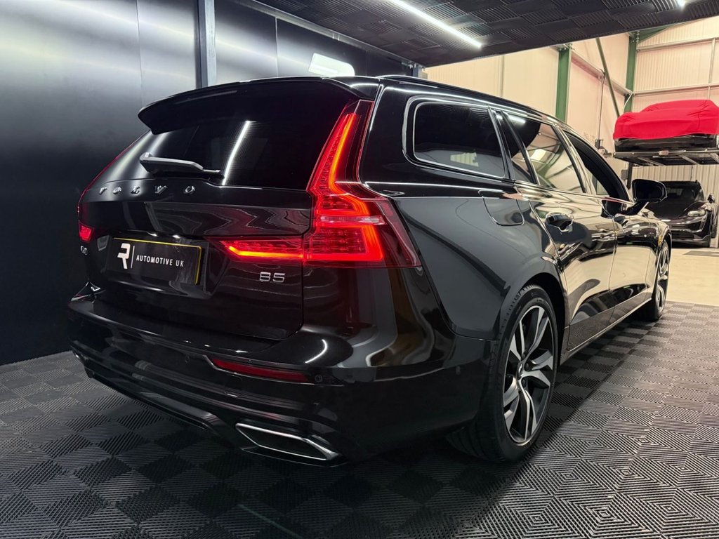 Used Volvo V60 2024 for sale - 76509737: Photo 8