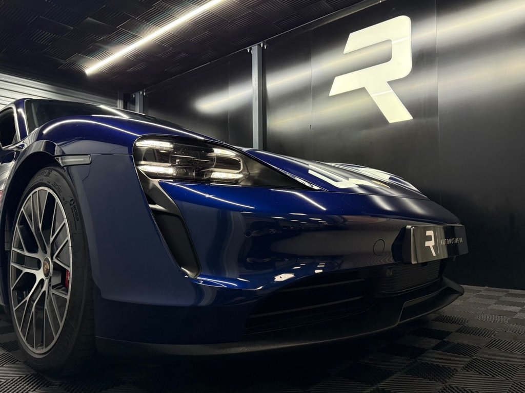 Used Porsche Taycan 2021 for sale - 76582289: Photo 20