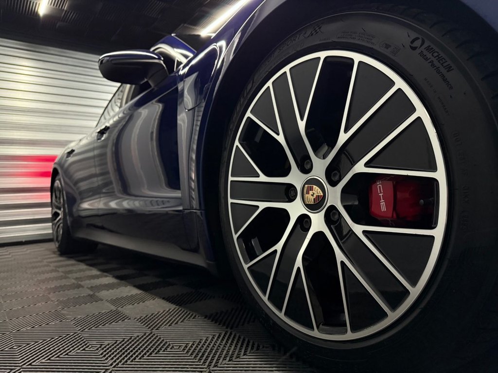 Used Porsche Taycan 2021 for sale - 76582289: Photo 26