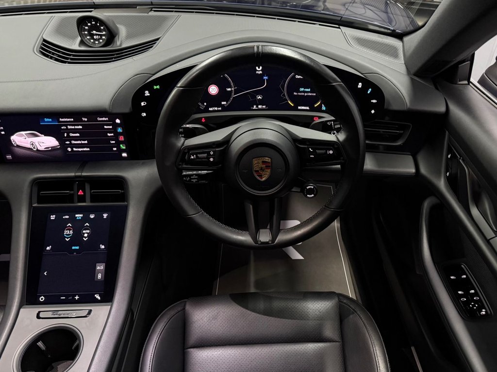 Used Porsche Taycan 2021 for sale - 76582289: Photo 32