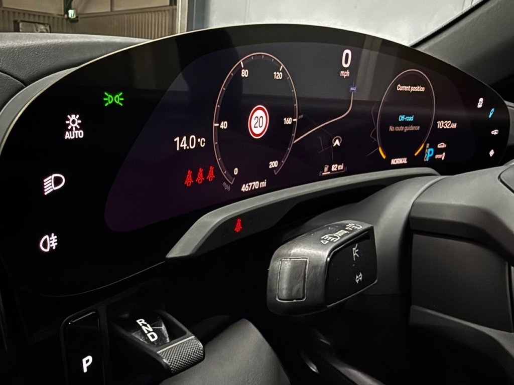 Used Porsche Taycan 2021 for sale - 76582289: Photo 39