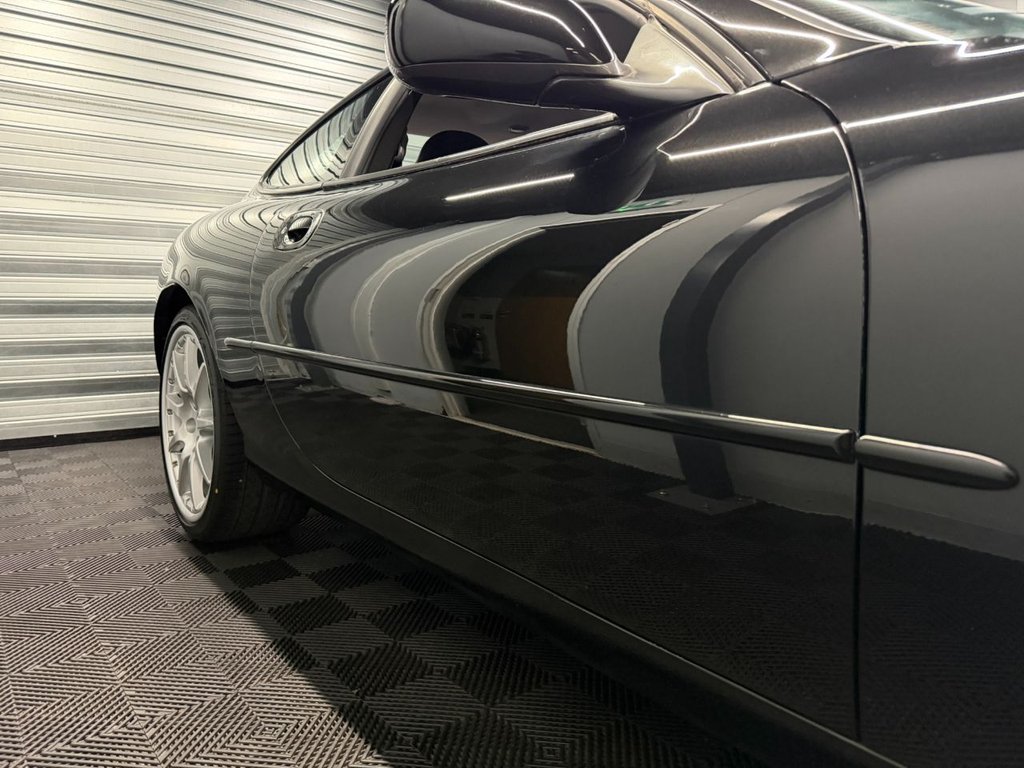 Used Jaguar XKR 2002 for sale - 77301832: Photo 12