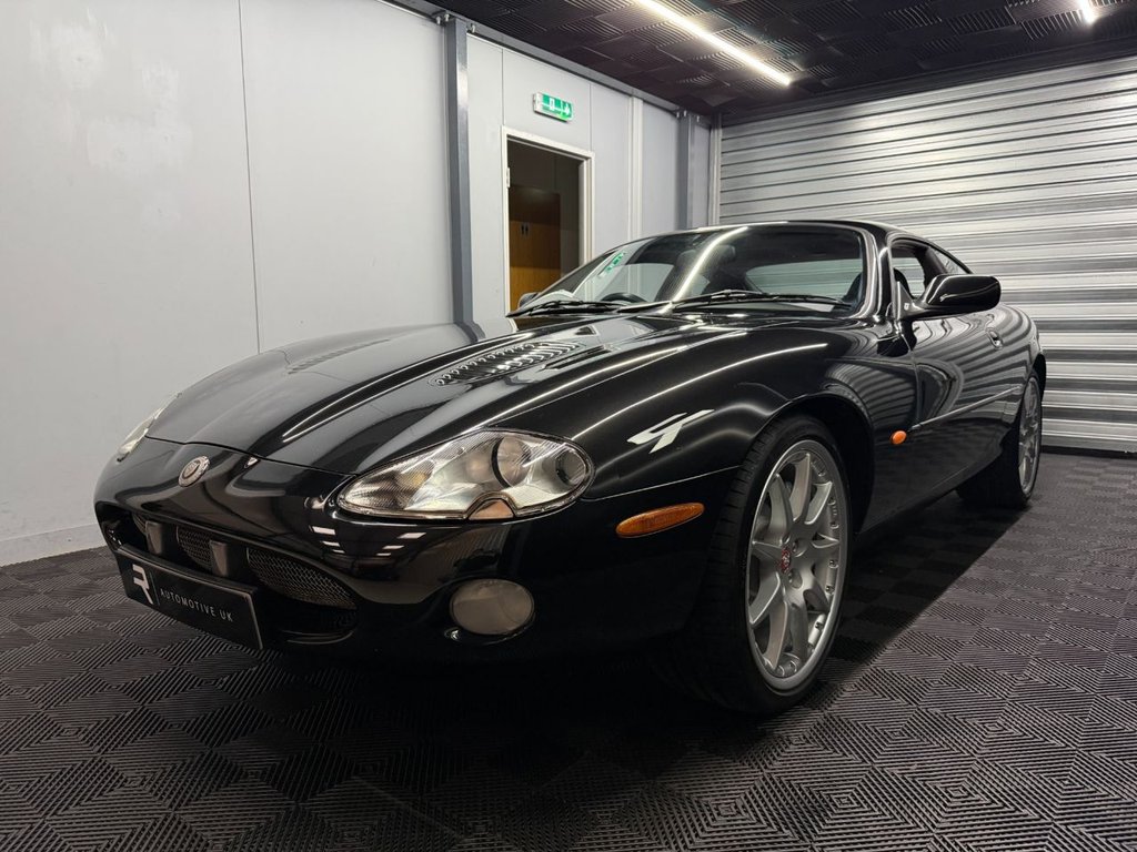 Used Jaguar XKR 2002 for sale - 77301832: Photo 3