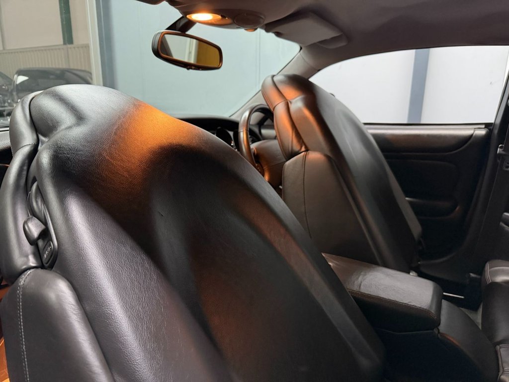 Used Jaguar XKR 2002 for sale - 77301832: Photo 31