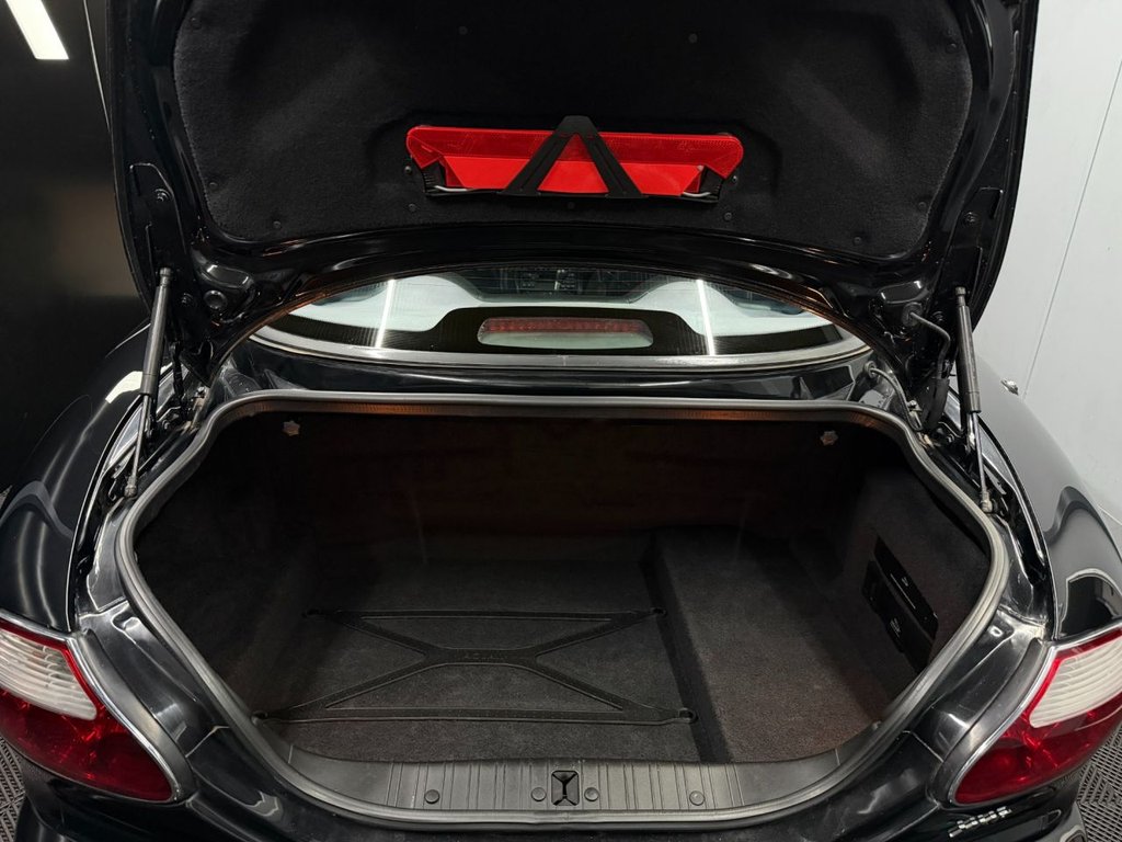 Used Jaguar XKR 2002 for sale - 77301832: Photo 35