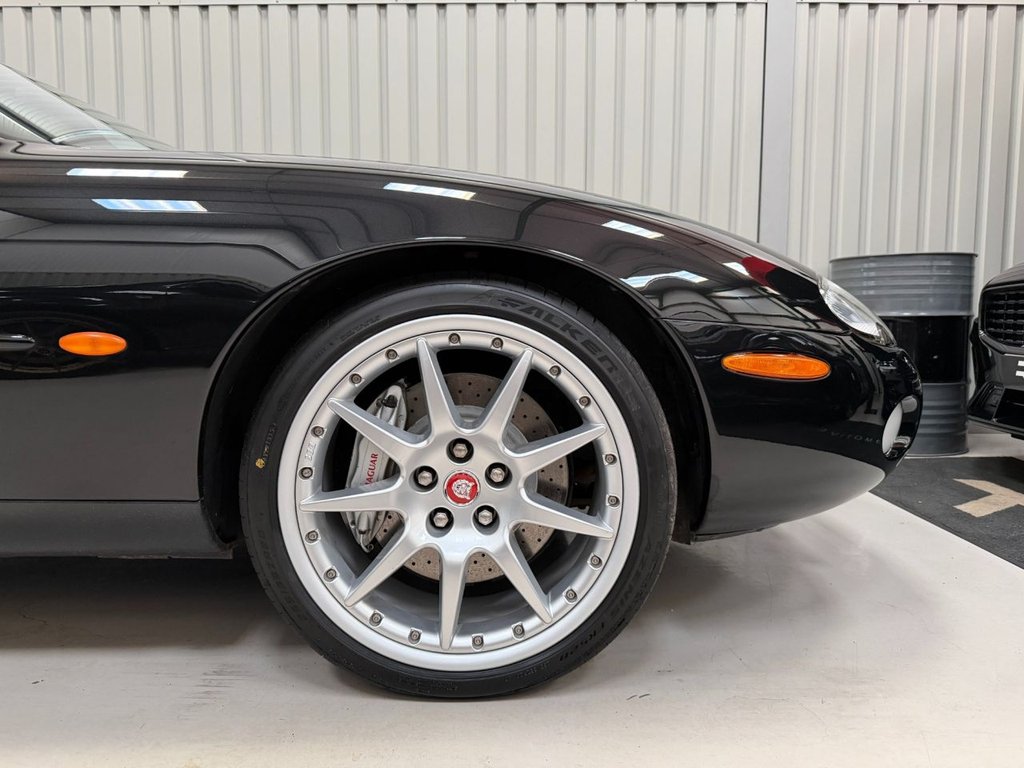 Used Jaguar XKR 2002 for sale - 77301832: Photo 46