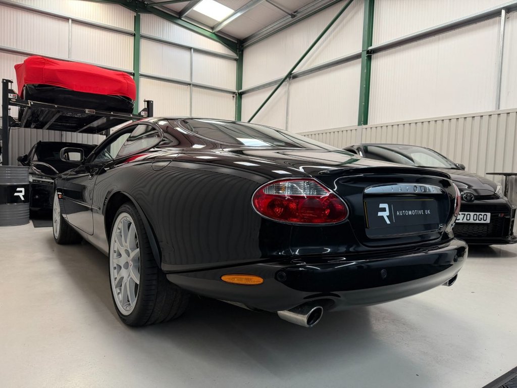 Used Jaguar XKR 2002 for sale - 77301832: Photo 47