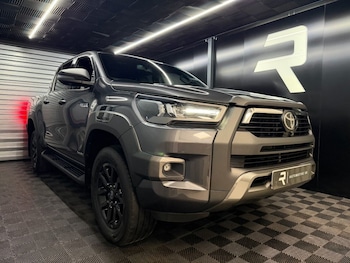 Used Toyota Hilux 2023 for sale - 79345720: Photo
