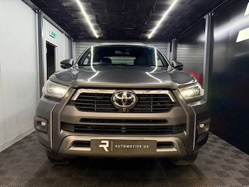 Used Toyota Hilux 2023 for sale - 79345720: Photo