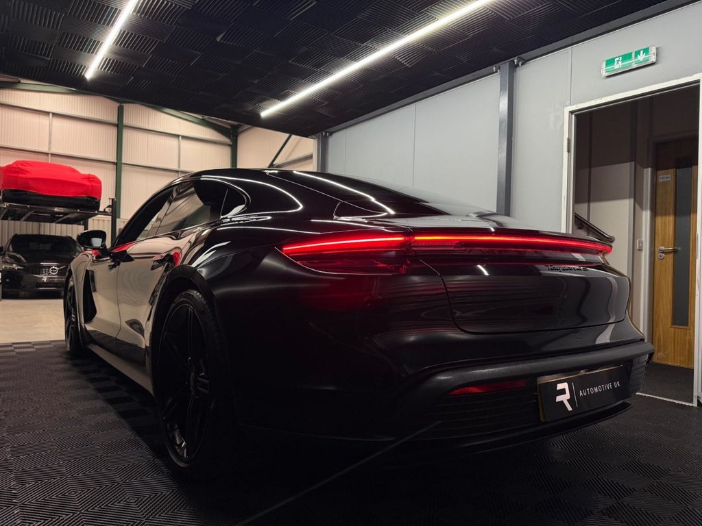 Used Porsche Taycan 2021 for sale - 77483481: Photo 10