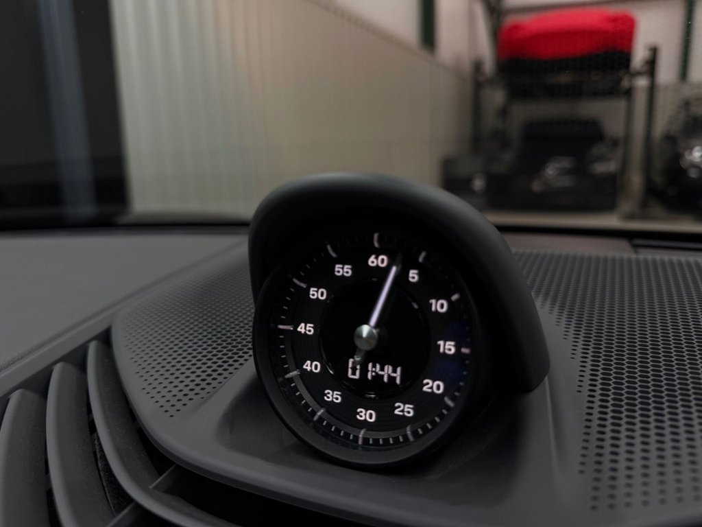 Used Porsche Taycan 2021 for sale - 77483481: Photo 40