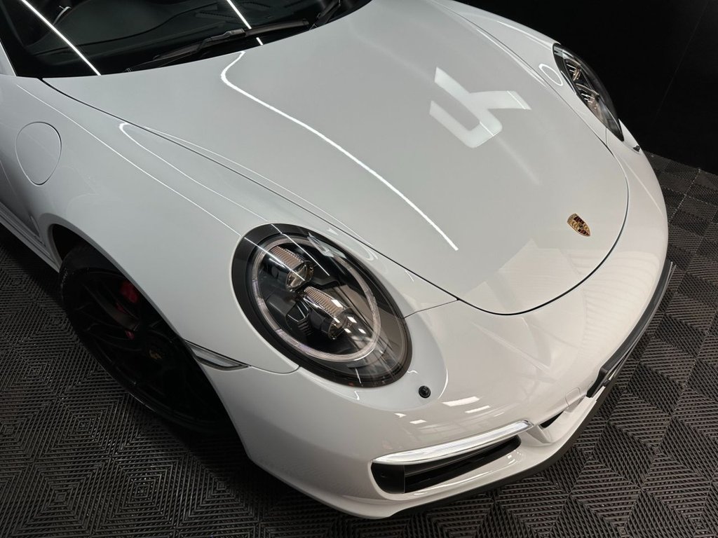 Used Porsche 911 2018 for sale - 76406161: Photo 13