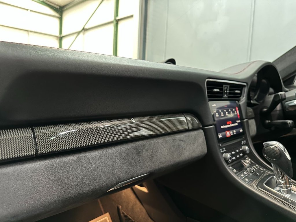 Used Porsche 911 2018 for sale - 76406161: Photo 19