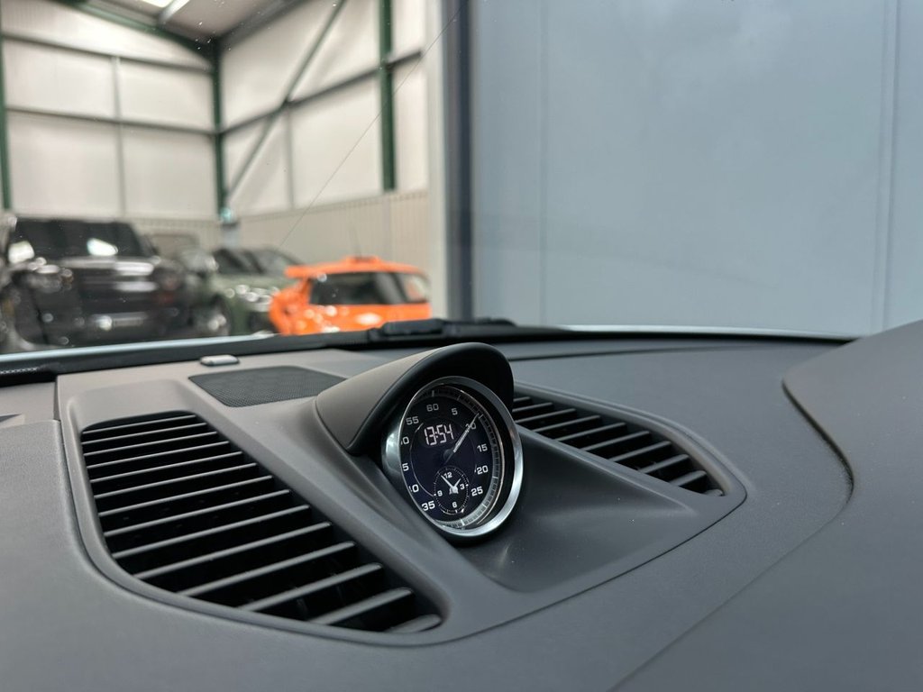 Used Porsche 911 2018 for sale - 76406161: Photo 27