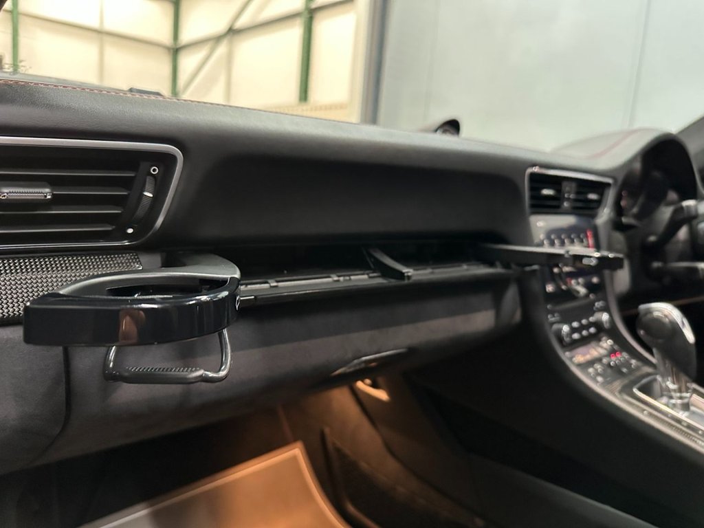 Used Porsche 911 2018 for sale - 76406161: Photo 32