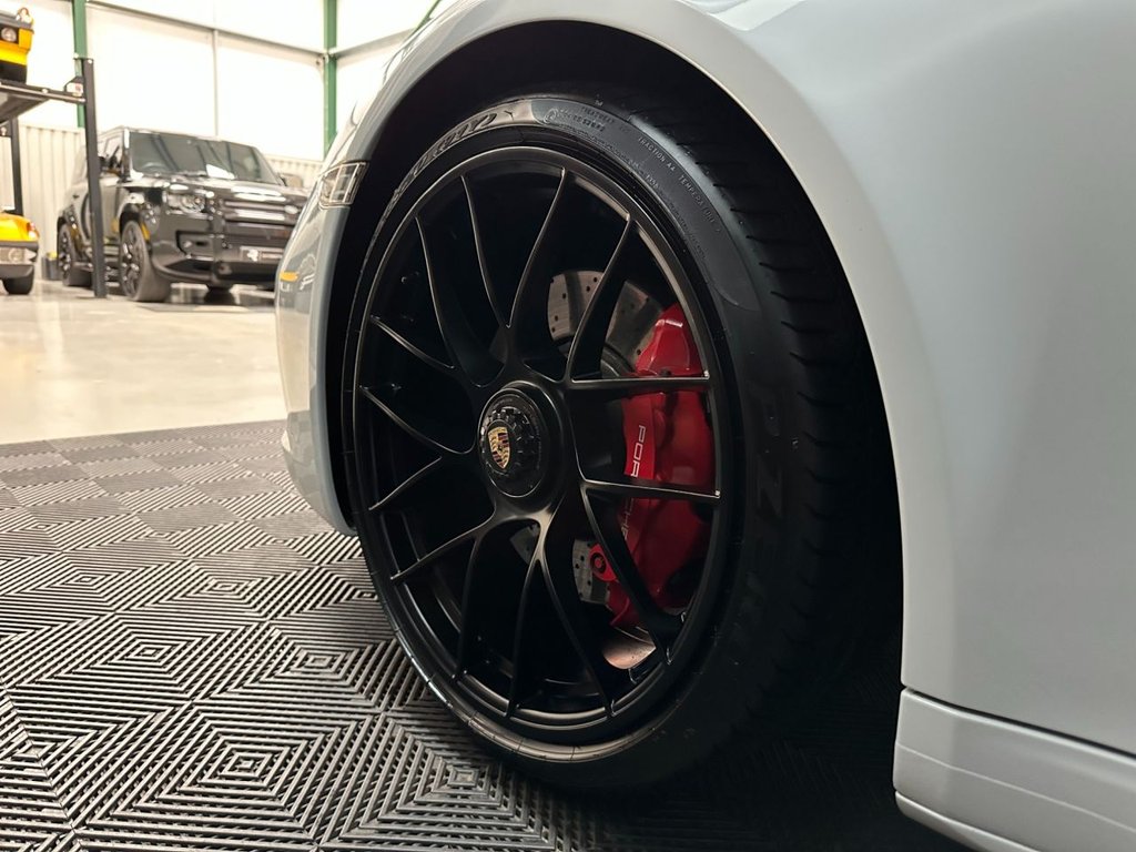 Used Porsche 911 2018 for sale - 76406161: Photo 48