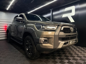 Used Toyota Hilux 2023 for sale - 78780849: Photo