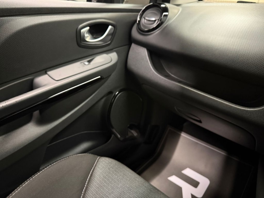 Used Renault Clio 2015 for sale - 78124355: Photo 33