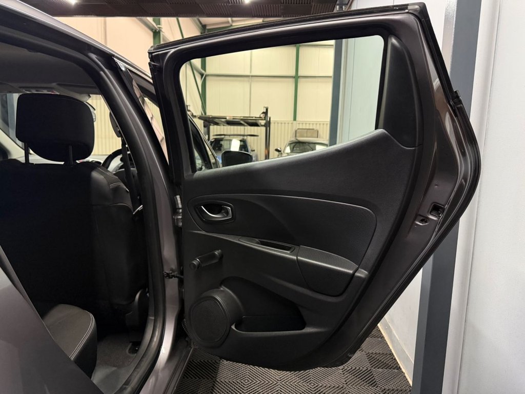 Used Renault Clio 2015 for sale - 78124355: Photo 46