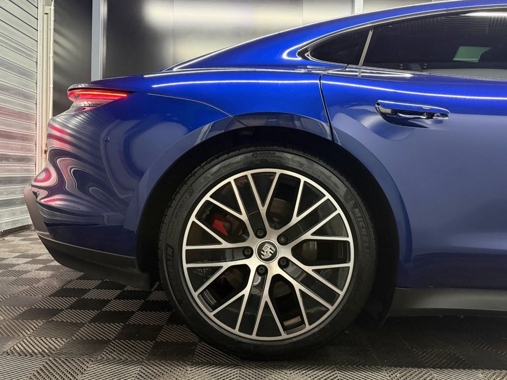Used Porsche Taycan 2021 for sale - 77780259: Photo 11