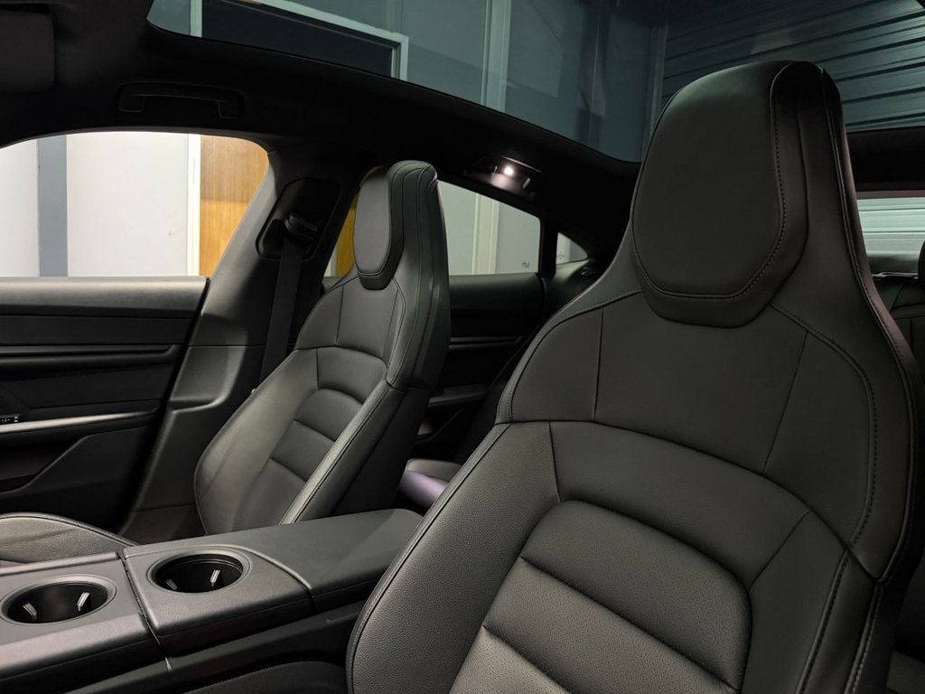 Used Porsche Taycan 2021 for sale - 77780259: Photo 6