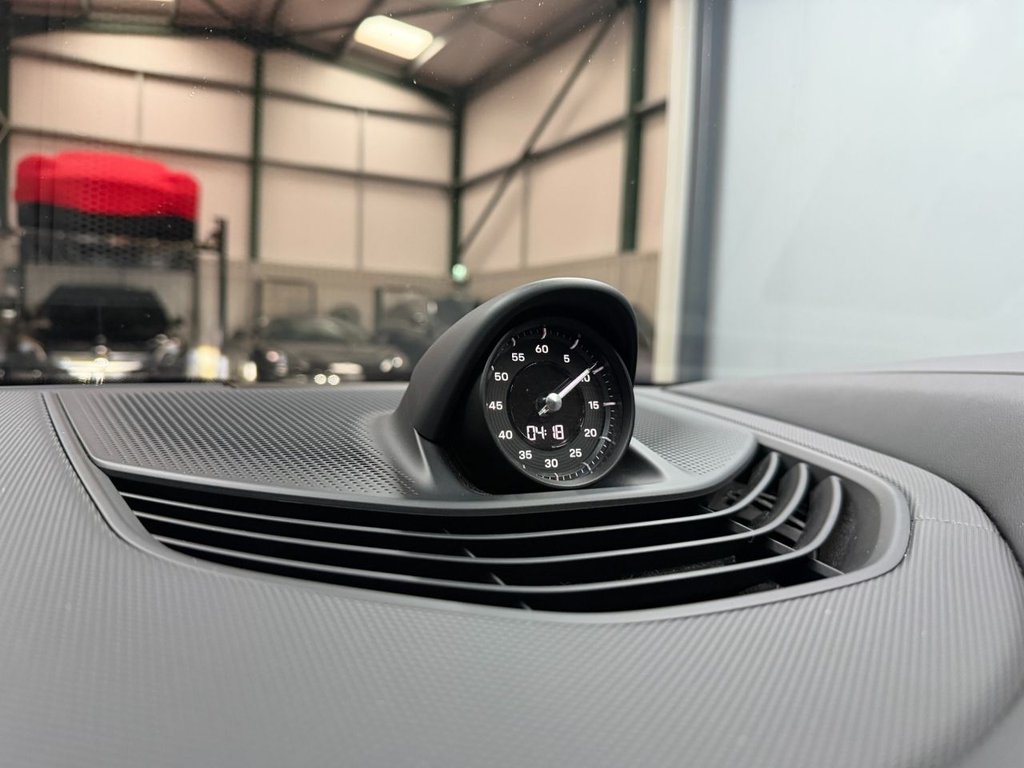 Used Porsche Taycan 2021 for sale - 77780259: Photo 8