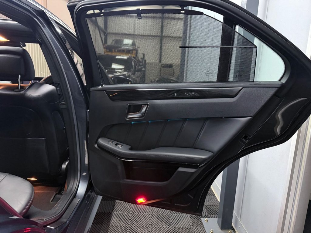 Used Mercedes-Benz E Class 2013 for sale - 76273966: Photo 40