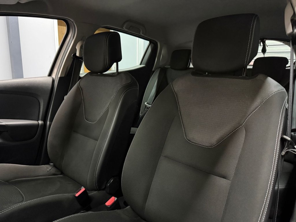 Used Renault Clio 2015 for sale - 78049514: Photo 27