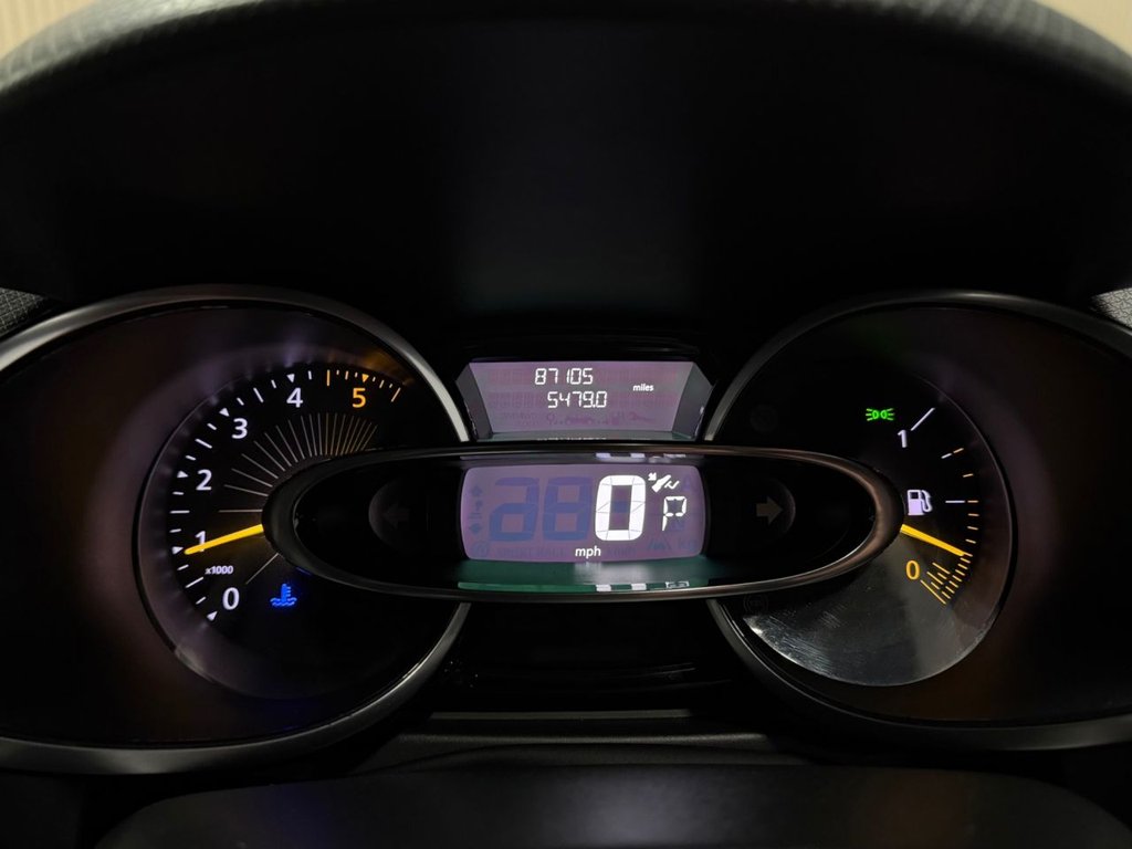 Used Renault Clio 2015 for sale - 78049514: Photo 41